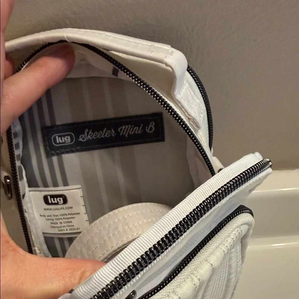 Lug Skeeter Mini Bridge white NWT Bag - Picture 2 of 4